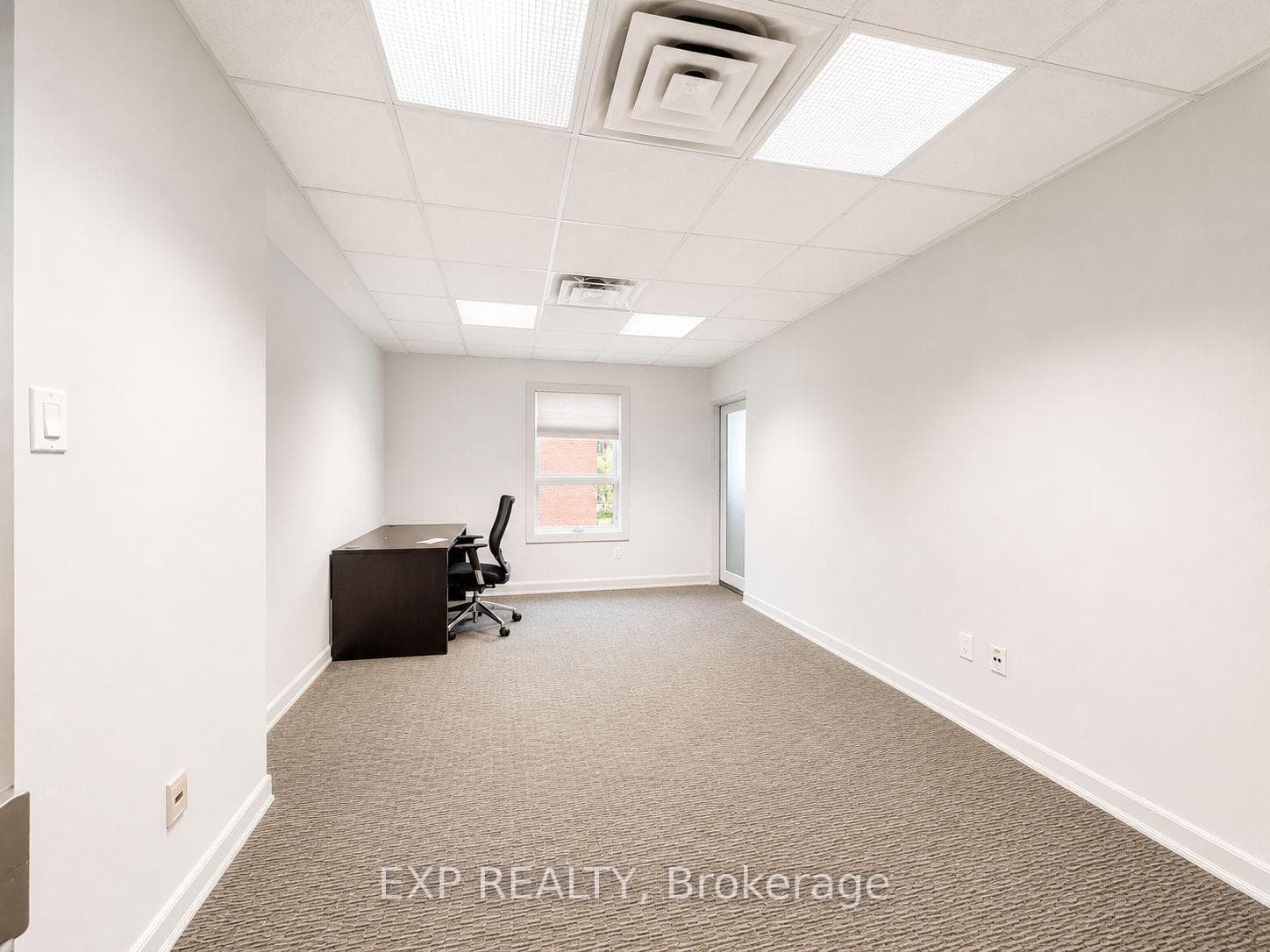 111 Sherwood Drive Unit 210 photo 2
