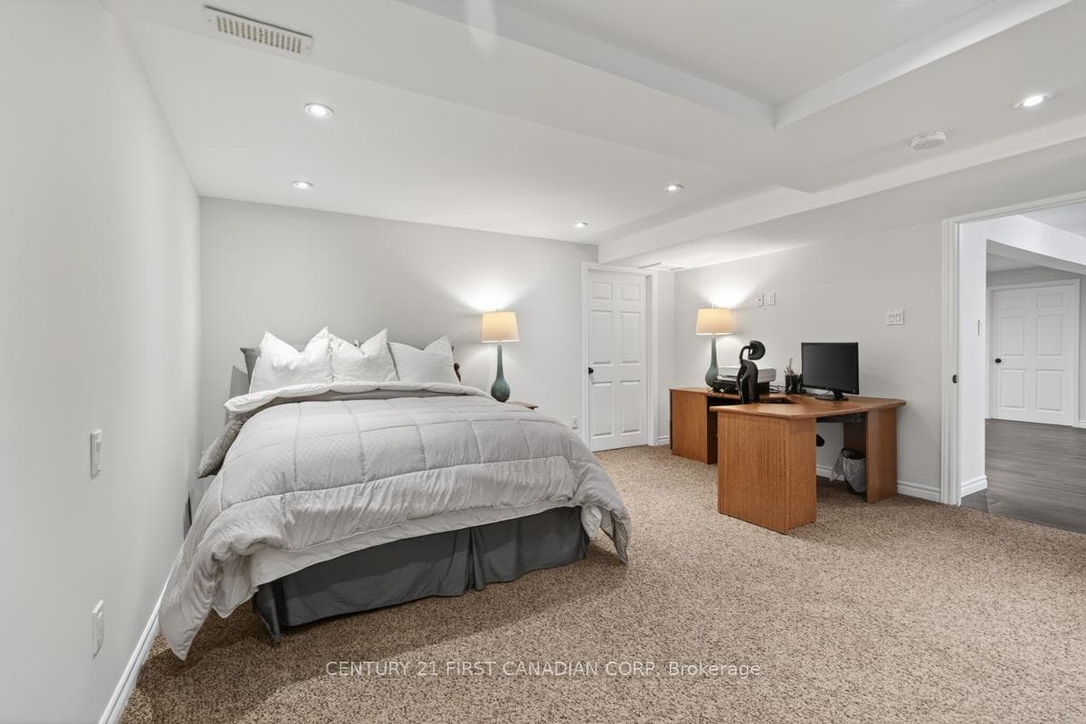 124 Sunray Avenue photo 39