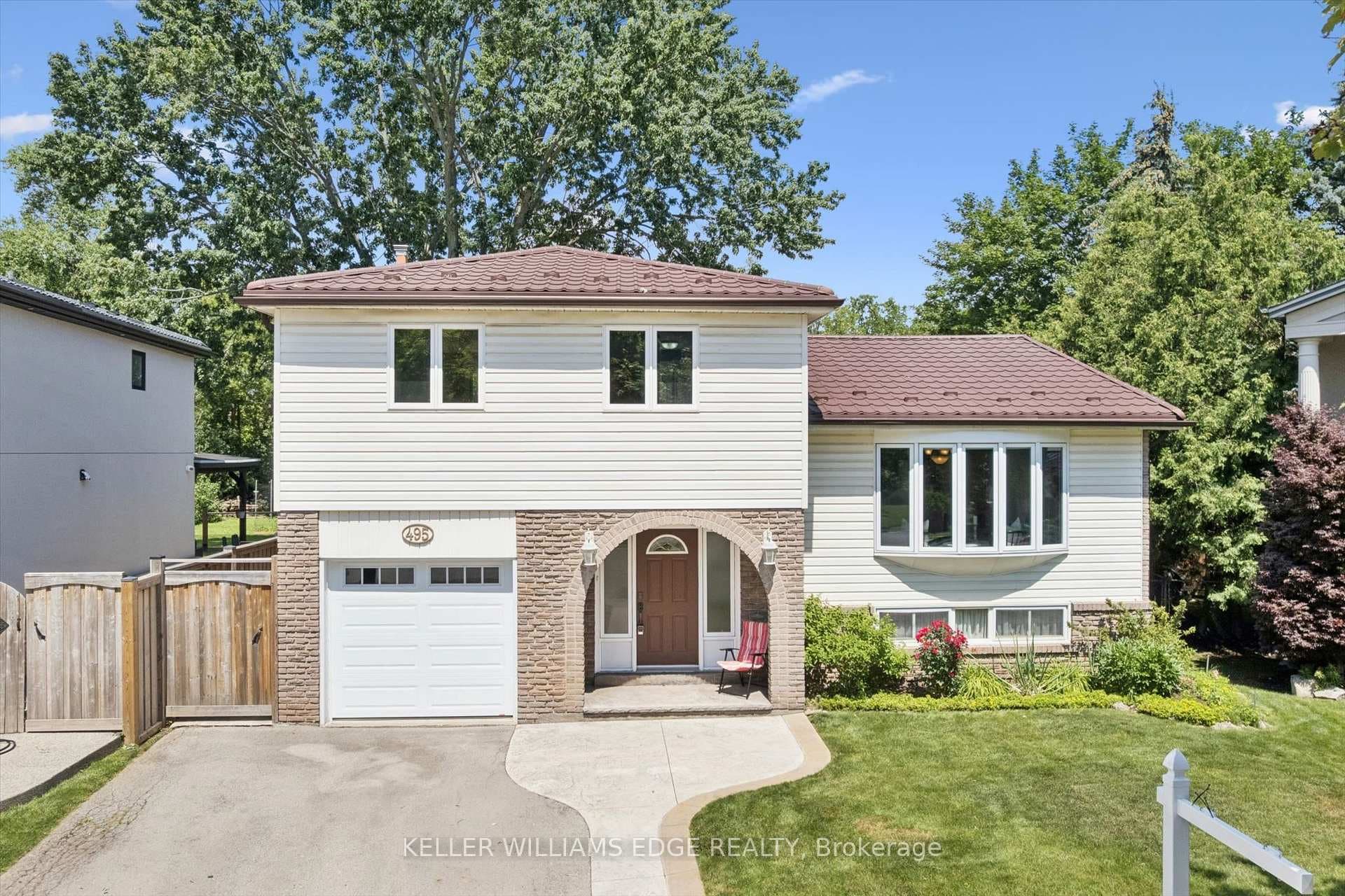 495 Tipperton Crescent photo 39