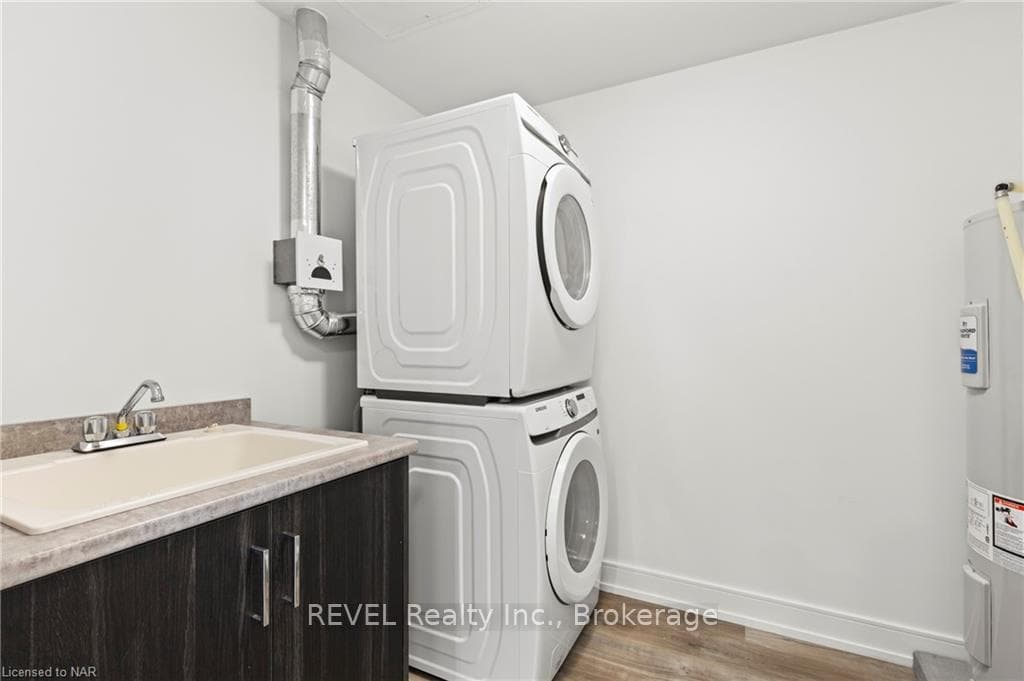 300 FOURTH Avenue Unit 401 photo 18