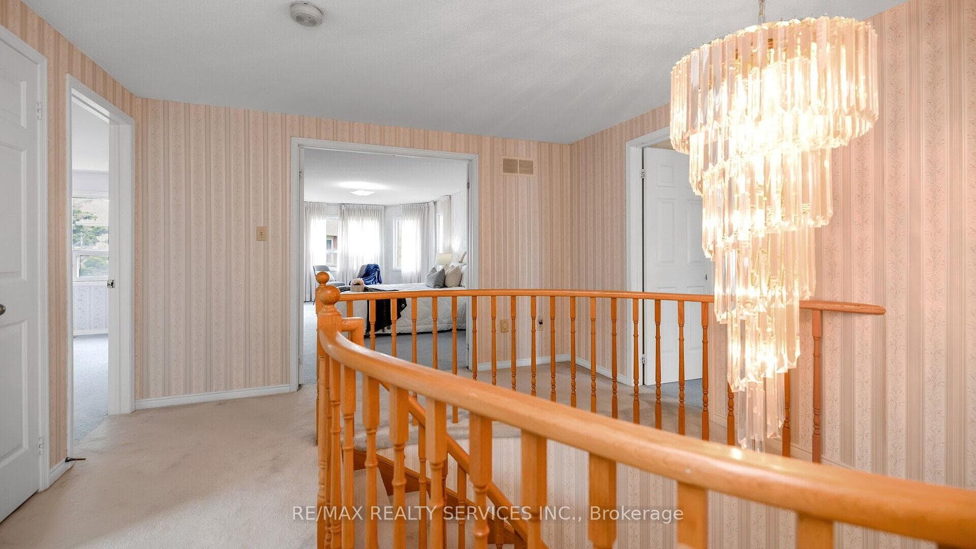 256 Littleford Street photo 15