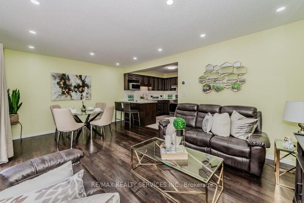 42 Fallowfield Drive Unit 13 photo 15