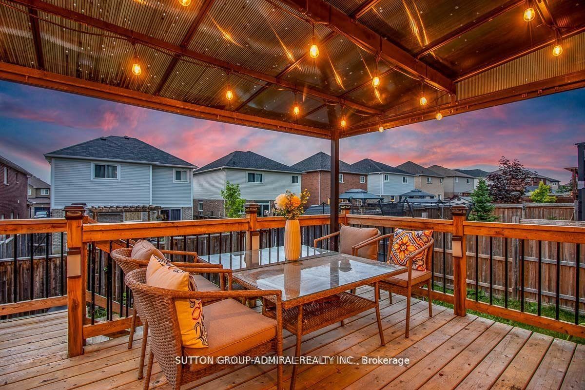 67 Majesty Boulevard photo 24