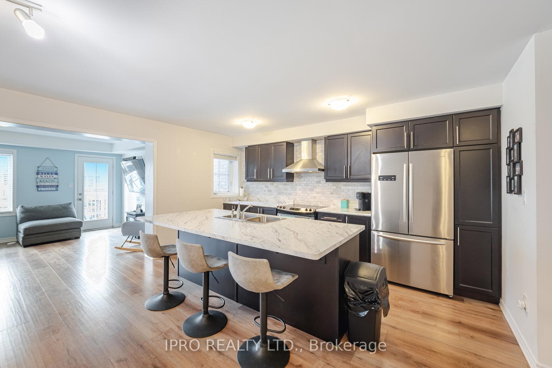 1543 HUSBAND Place photo 8