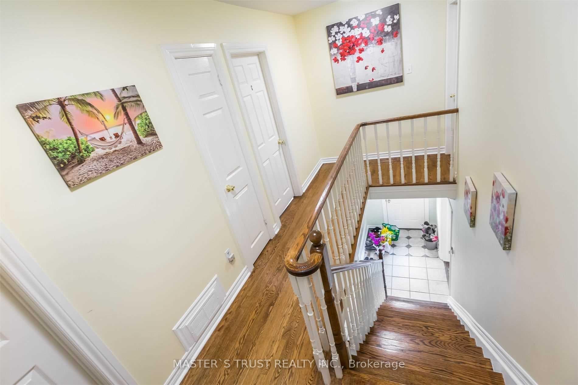 35 Wild Cherry Lane photo 9