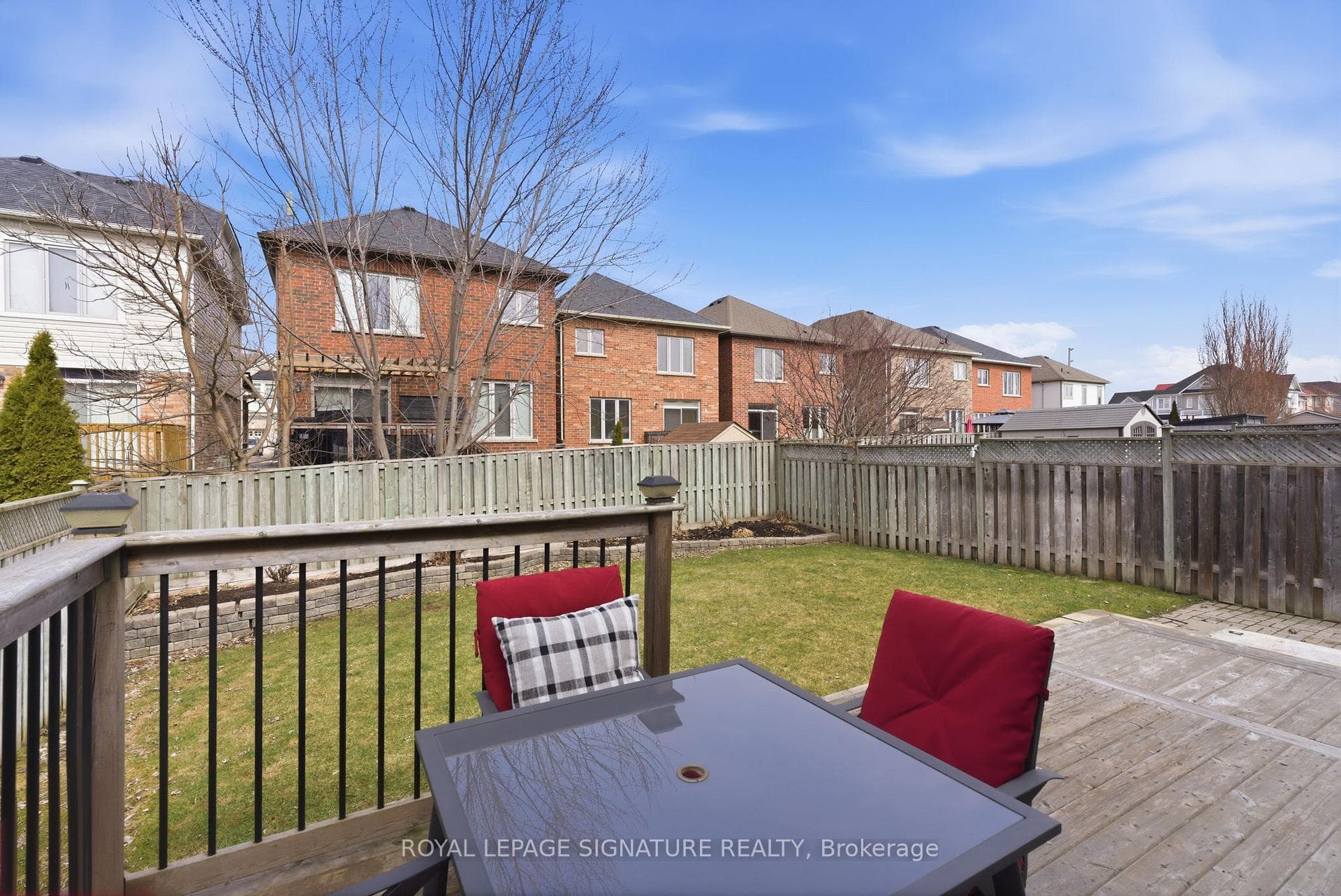 89 Harty Crescent photo 50
