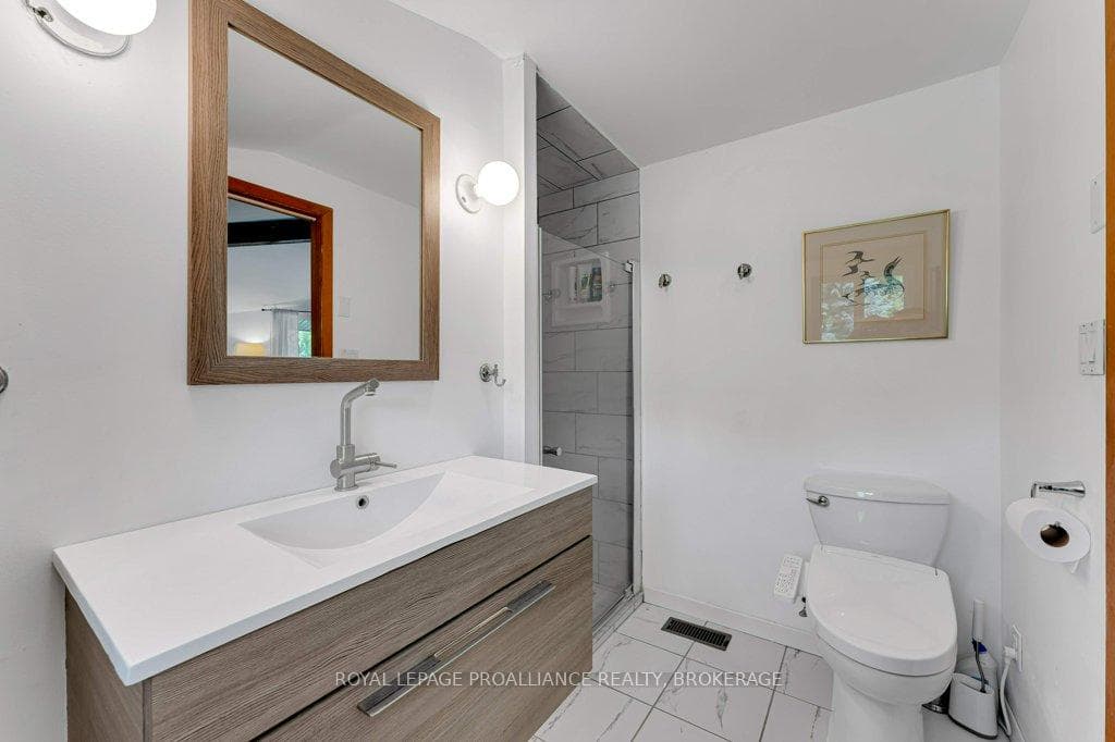 2576 Howe Island Drive photo 27