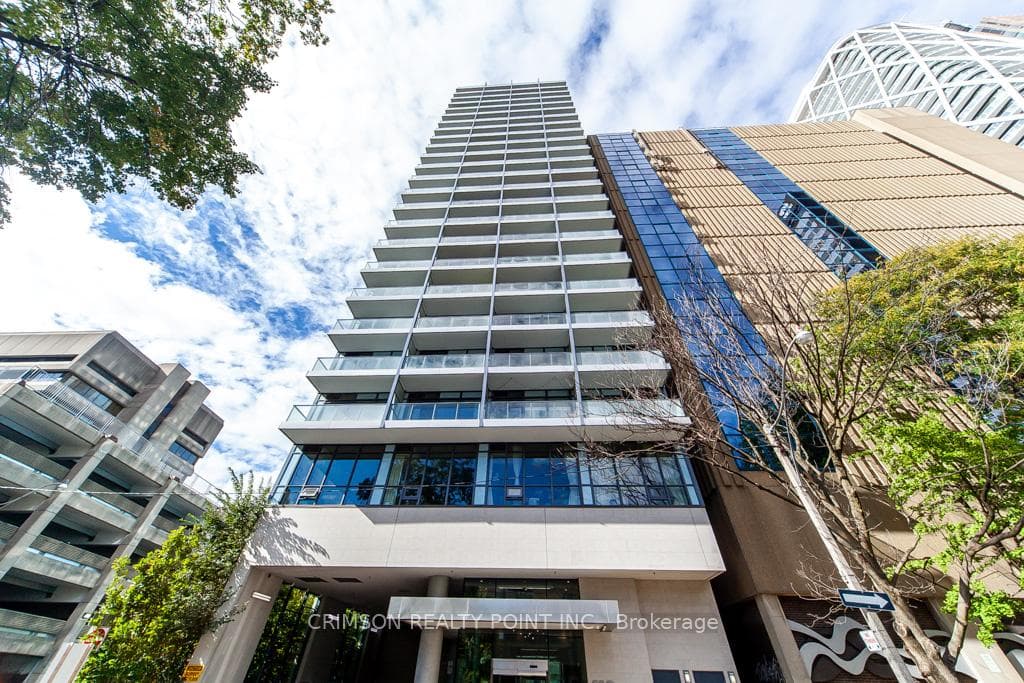 210 Simcoe Street Unit 1614 photo 9
