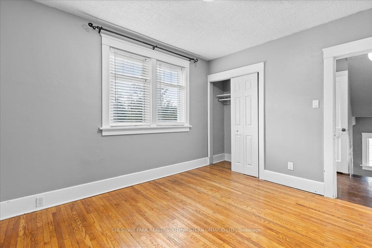 12 Onward Avenue photo 30