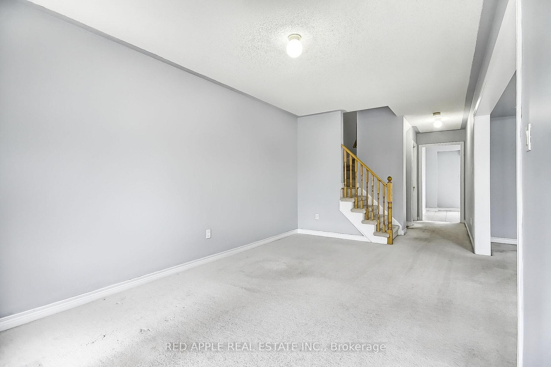 176 Matthew Boyd Crescent photo 9