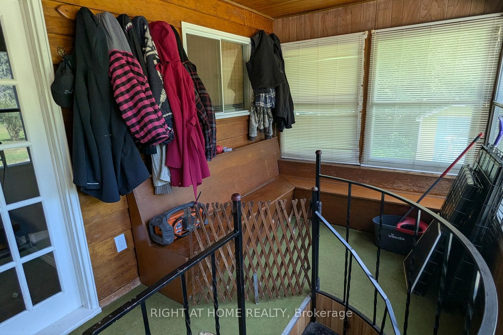 524 BALSAM CHUTES Road photo 11