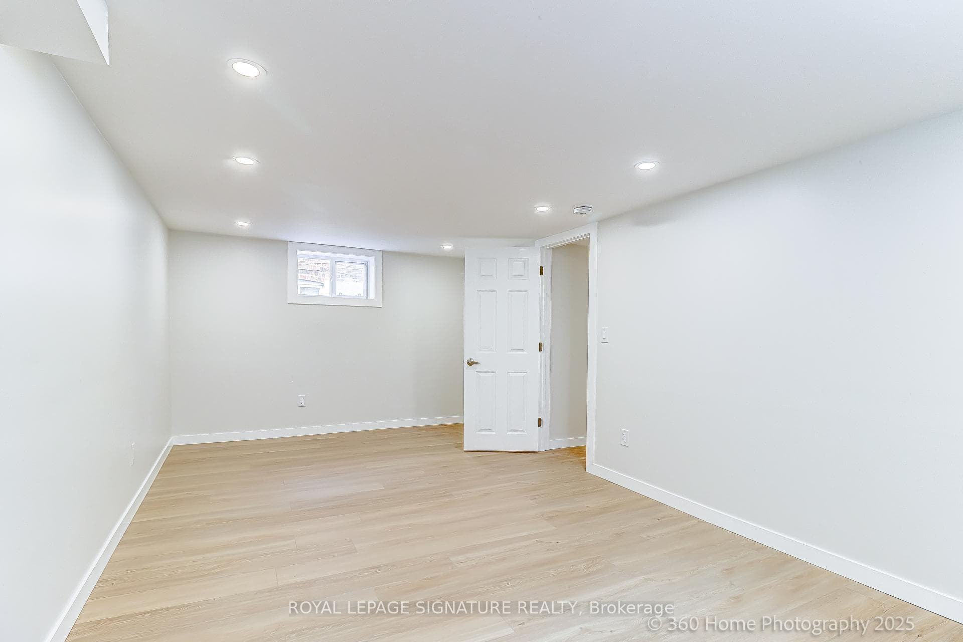 38 Westview Boulevard Unit Basement photo 20