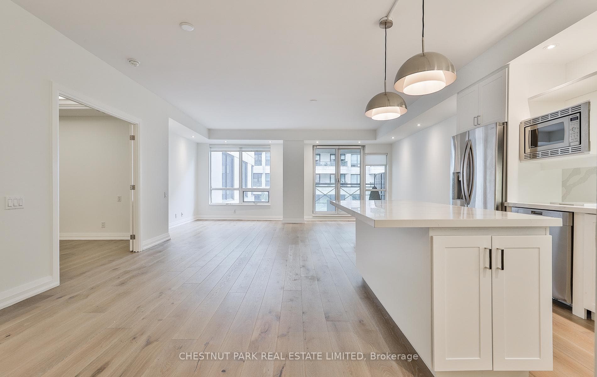 kitchen/living room