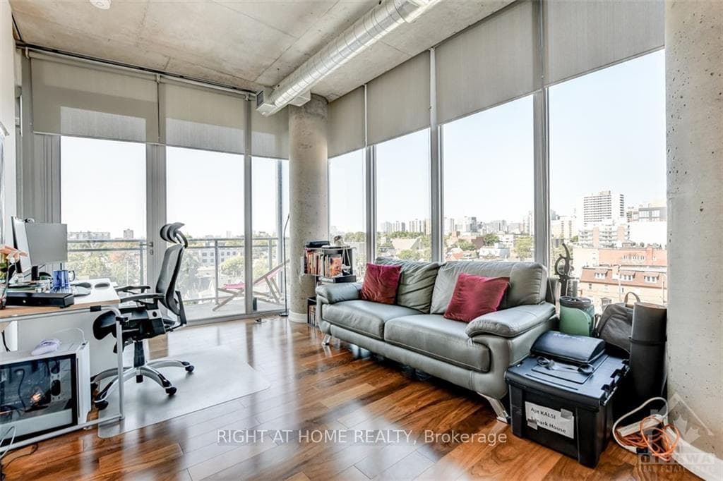360 MCLEOD Street Unit 709 photo 10