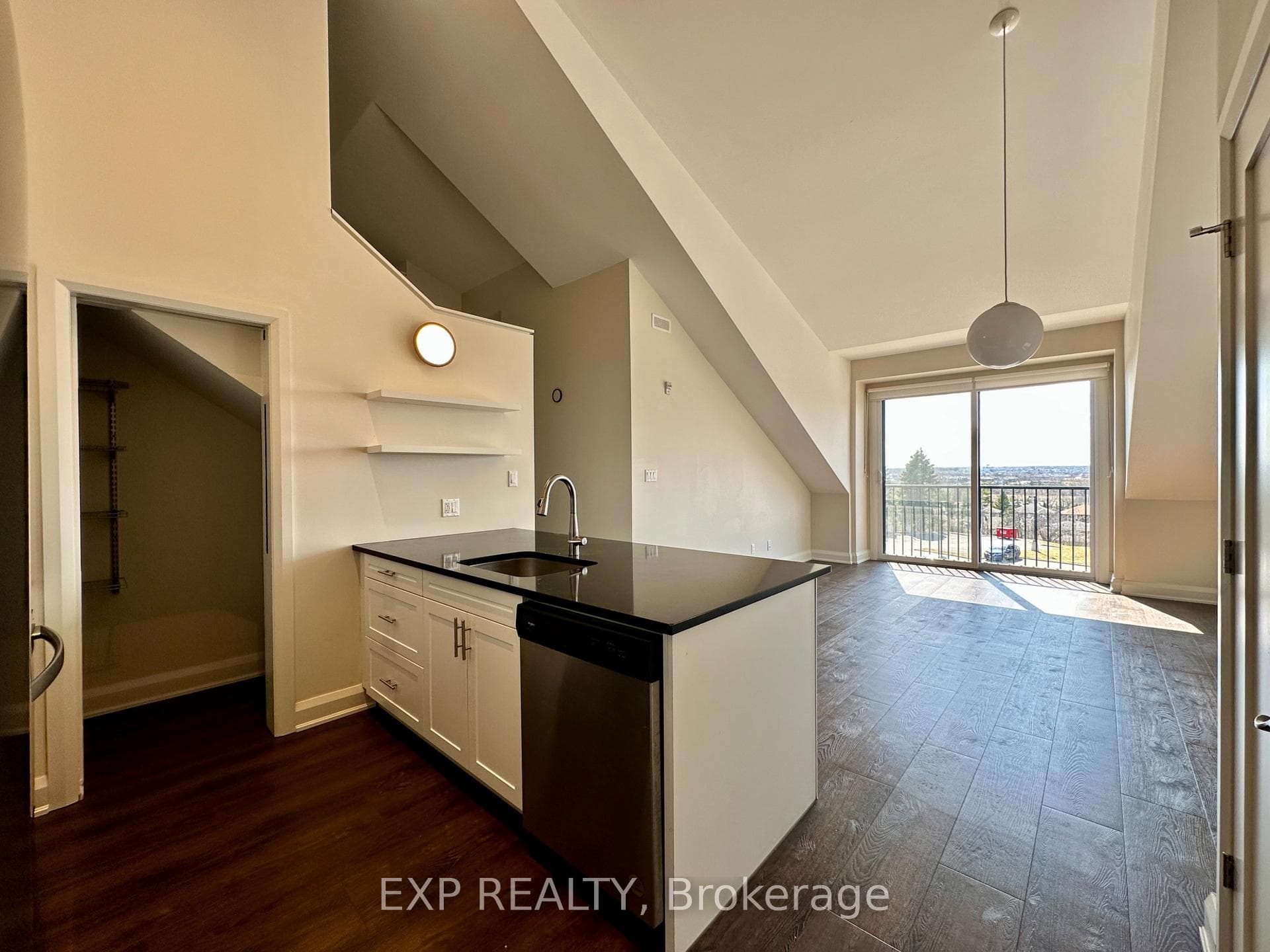 33 MAPLE GROVE Road Unit 306 photo 6