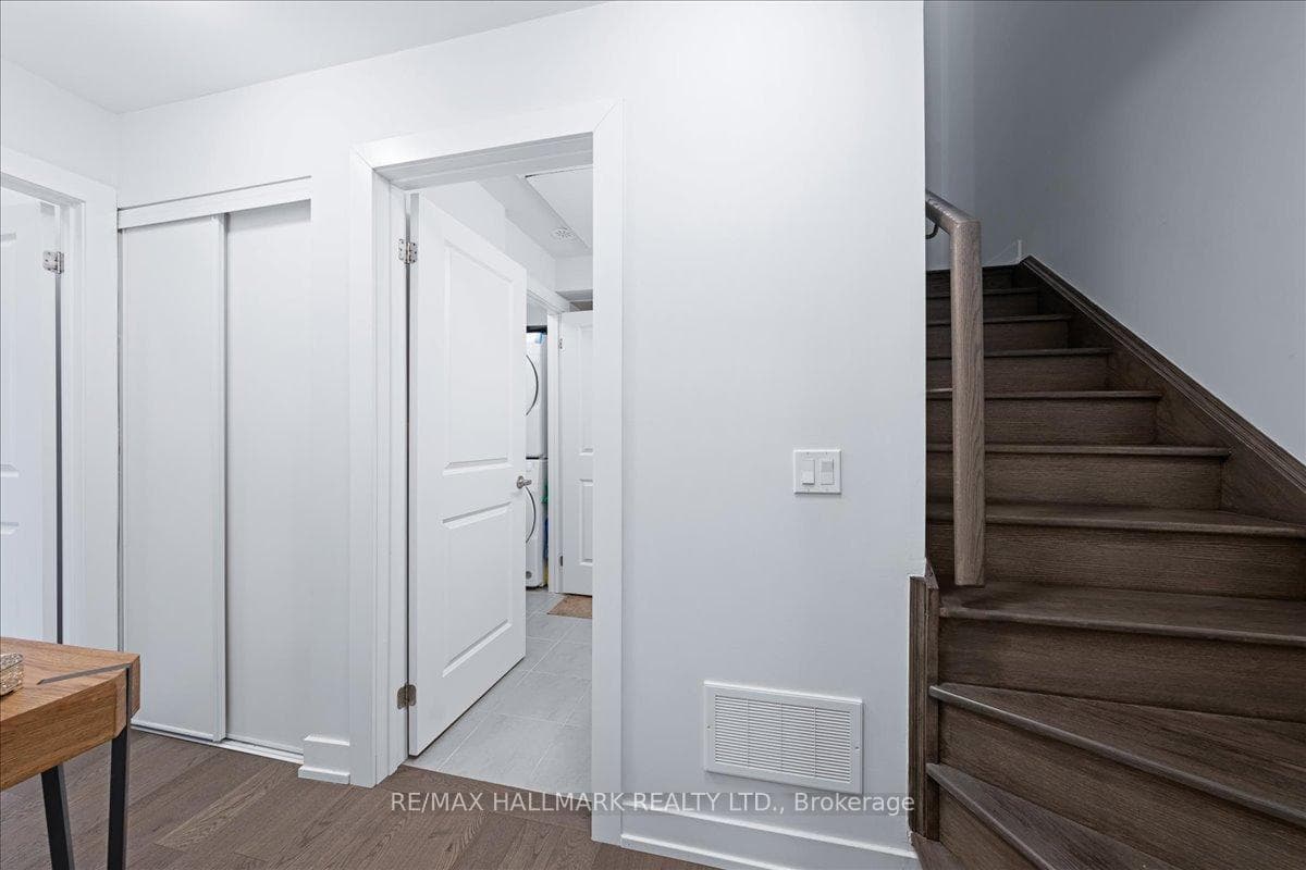 9560 Islington Avenue Unit 110 photo 14