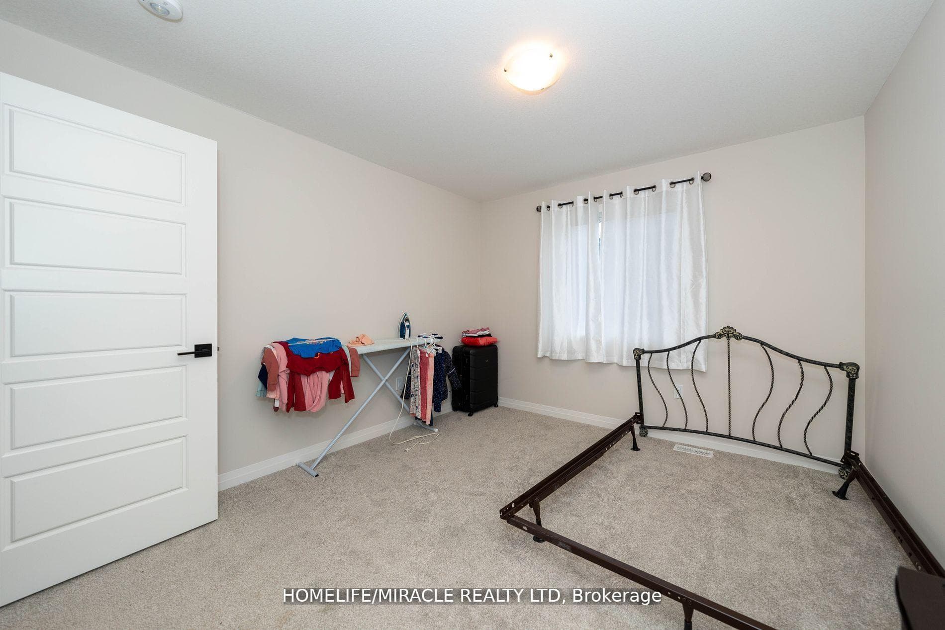139 Siebert Avenue photo 13