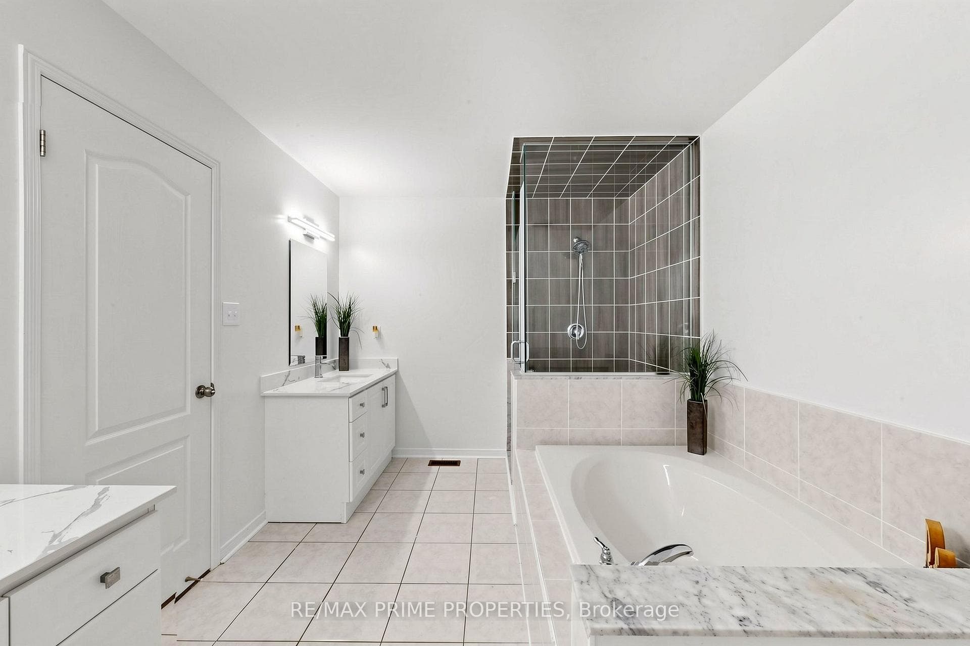 11 Keenlyside Lane photo 22