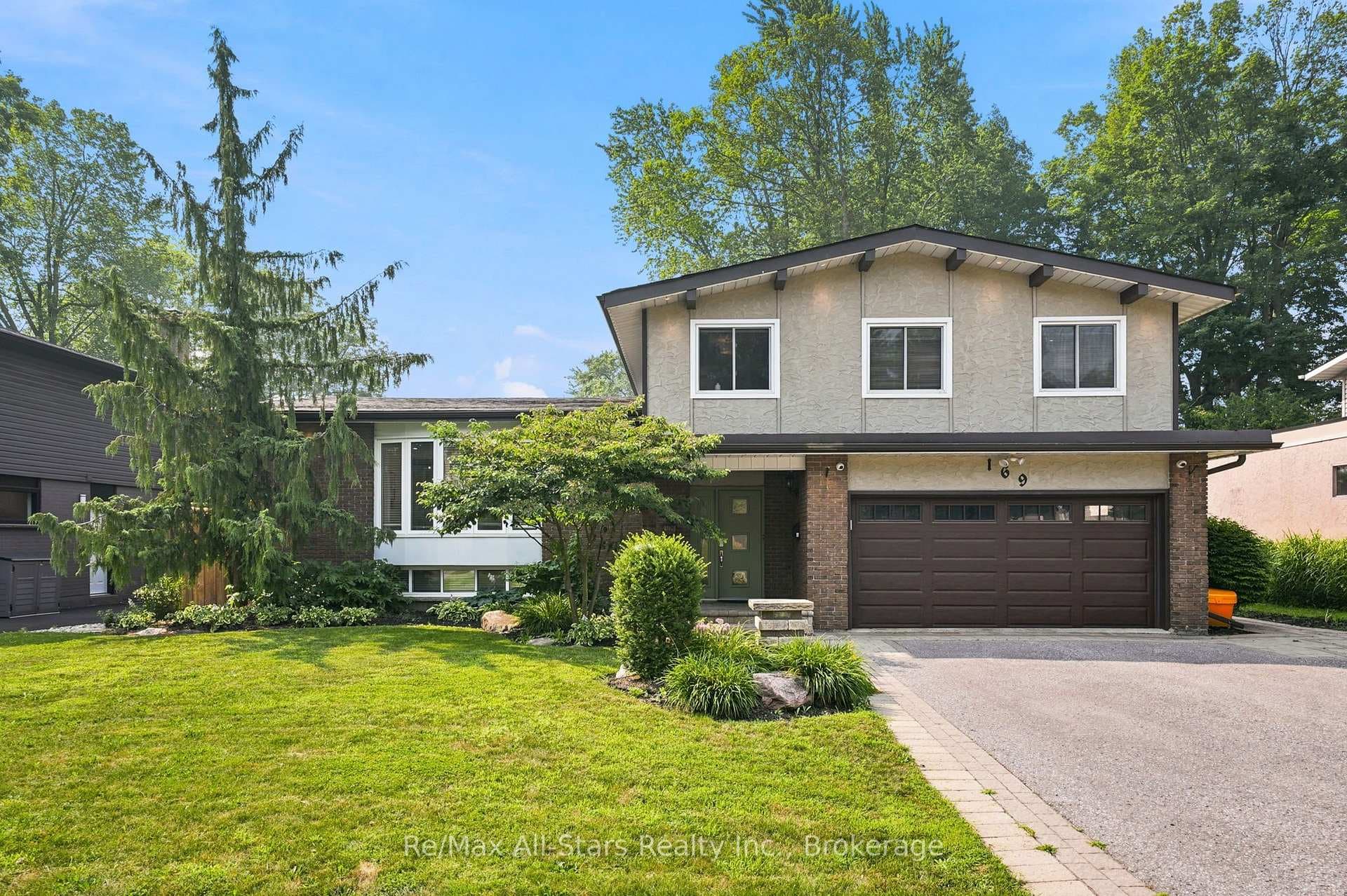 169 Marica Avenue photo 2