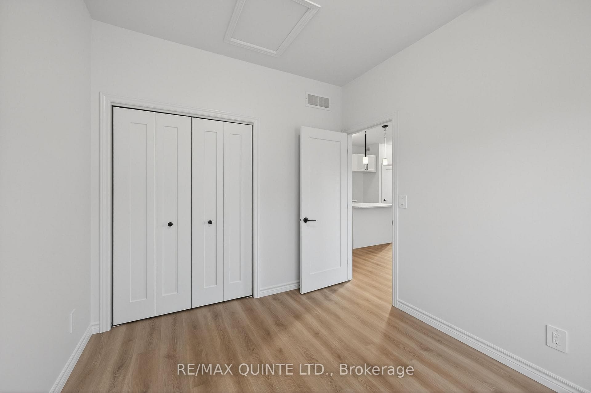 77B Athabaska Drive photo 12