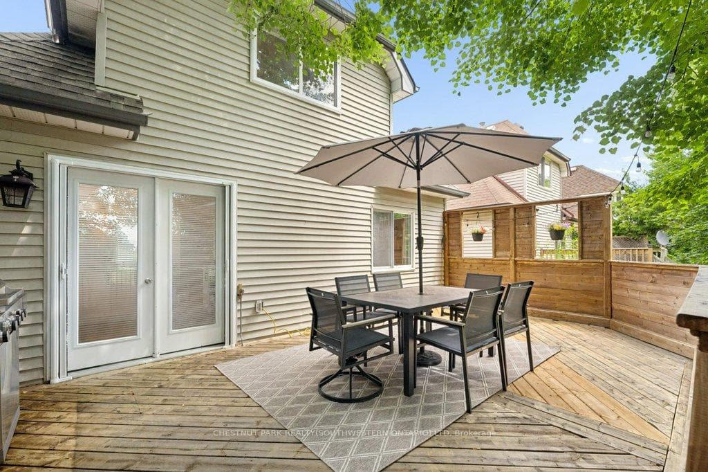 530 Penny Lane photo 35
