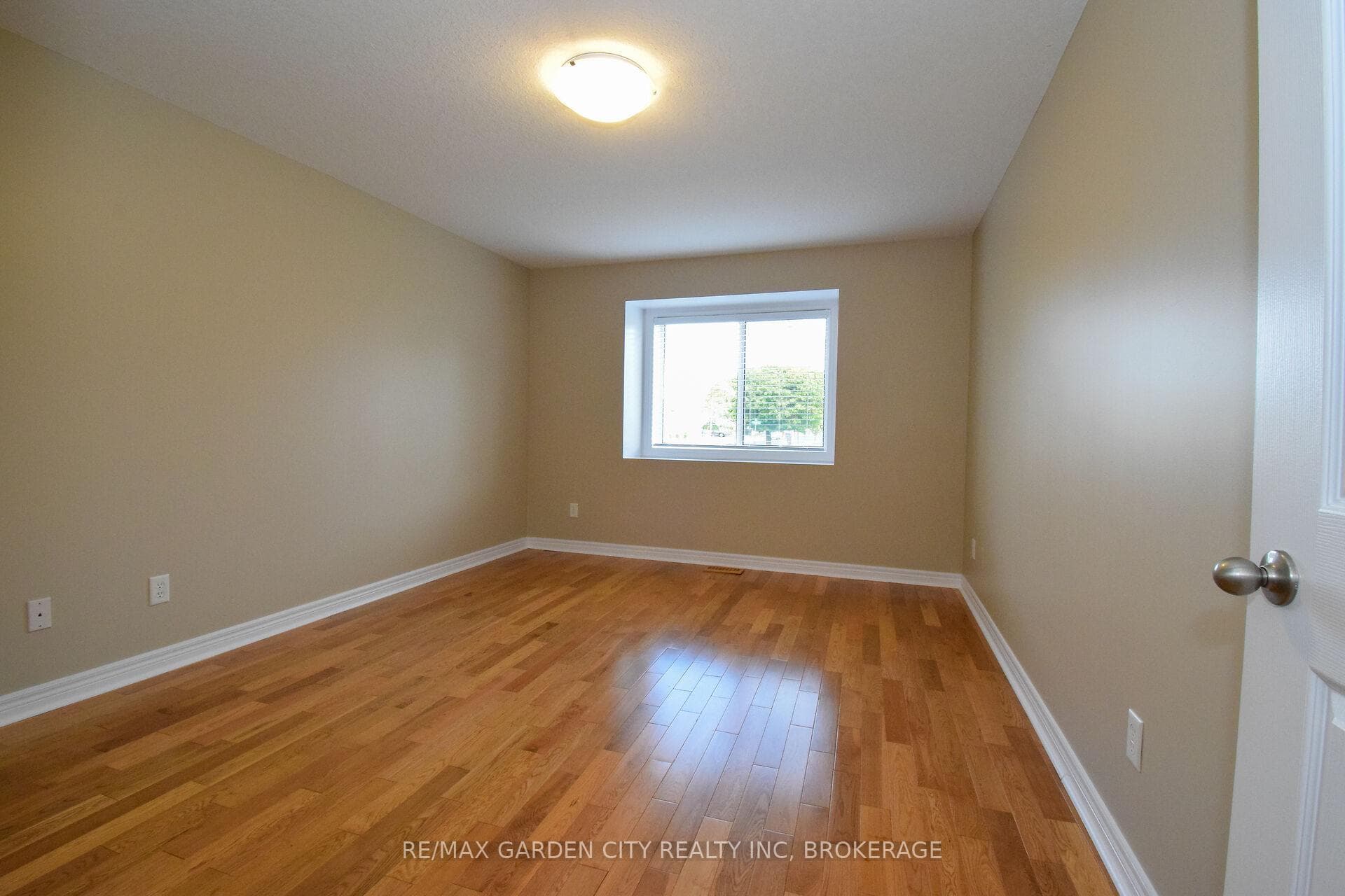 162 FIRST Street Unit 11 photo 15
