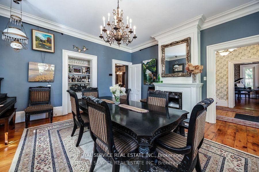 60 King Street photo 35