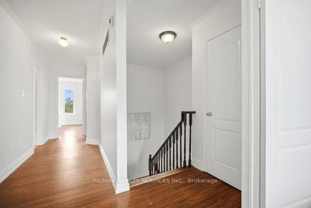 75 Wilmont Court photo 15