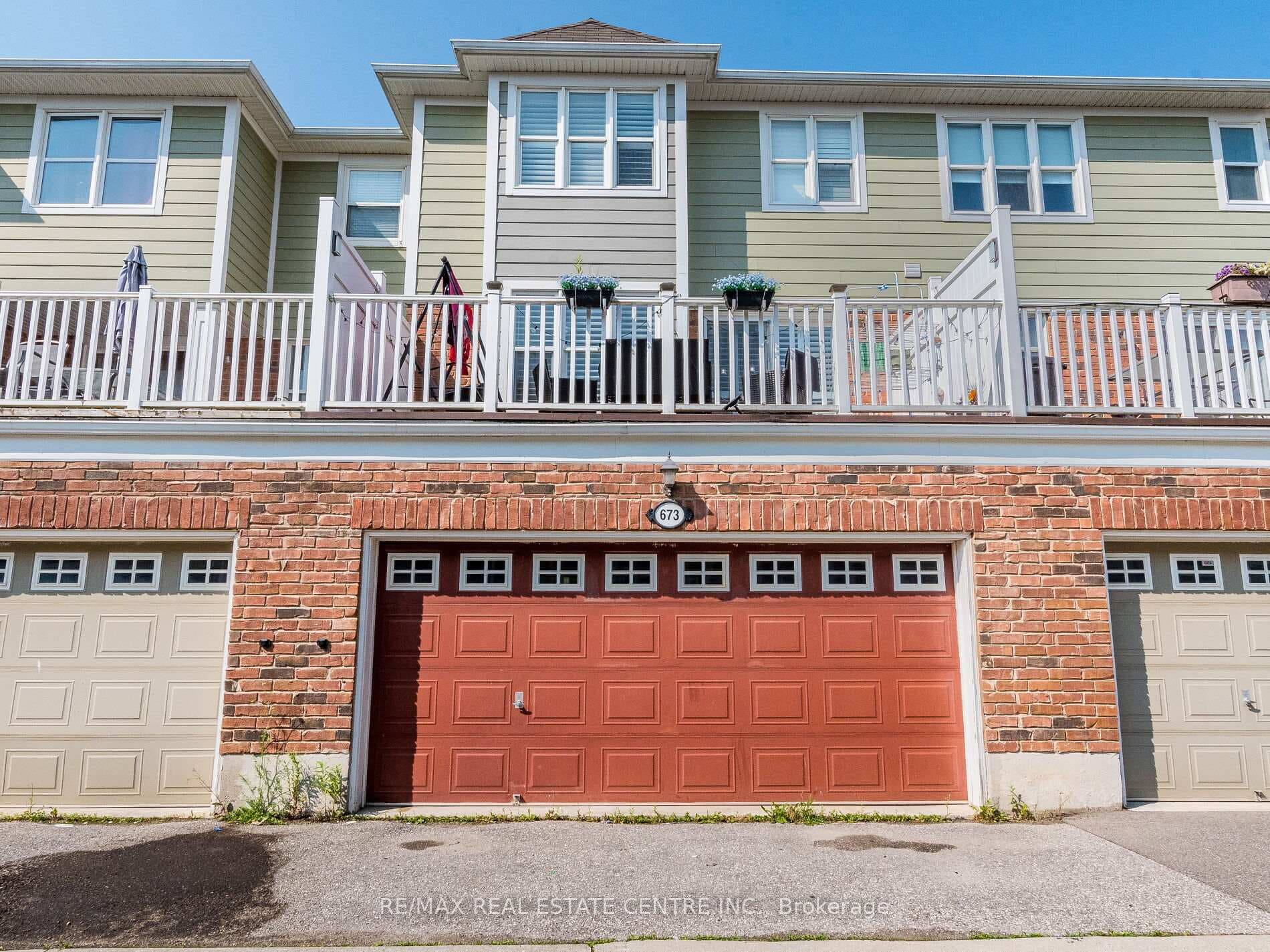 673 Holly Avenue photo 40