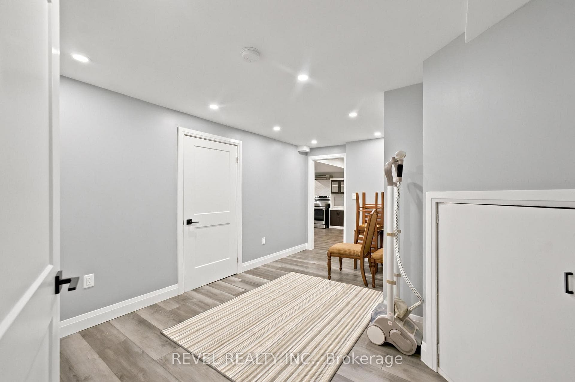 207 Valridge Drive photo 29