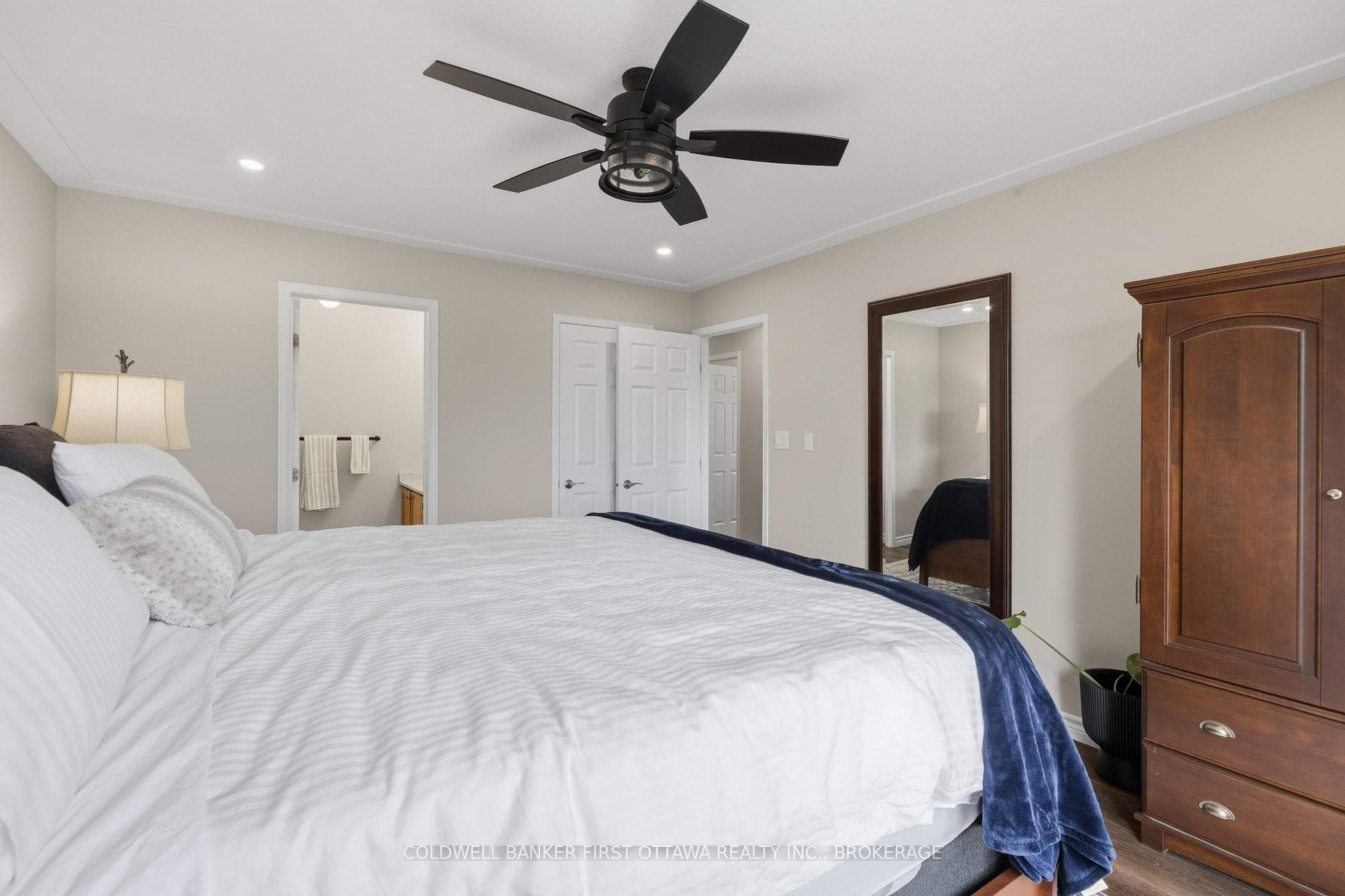 1346 Sierra Avenue photo 25