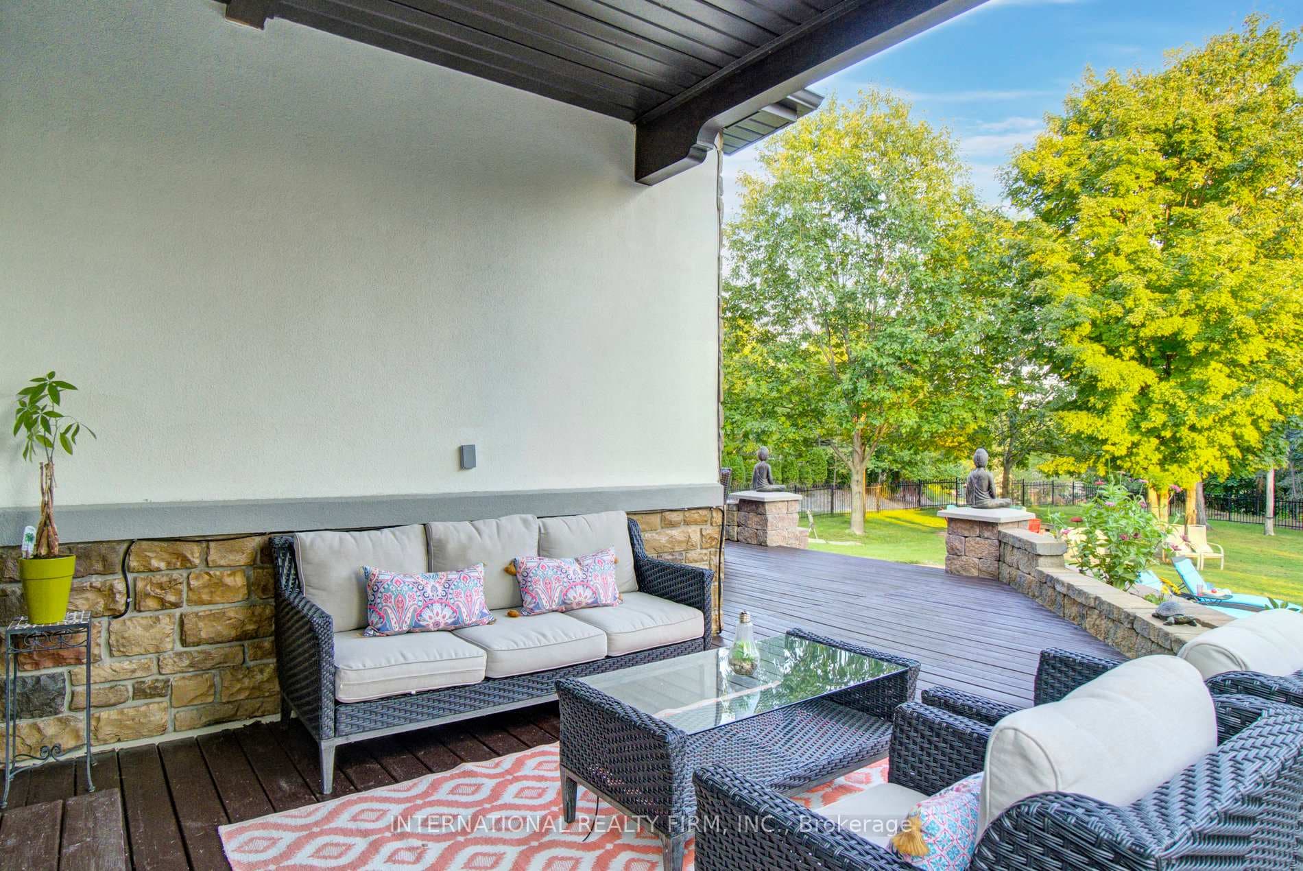 6 Pinehurst Lane photo 39