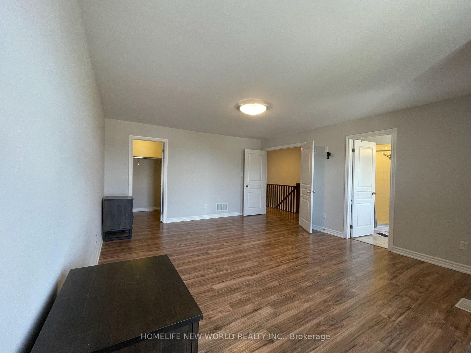 2276 Whistling Springs Crescent photo 16