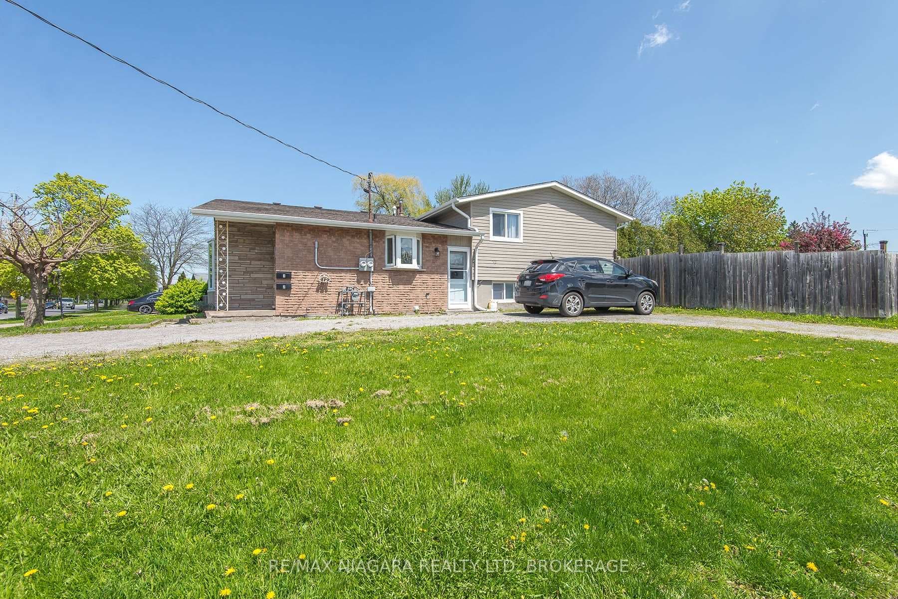 58 Dorchester Boulevard photo 2