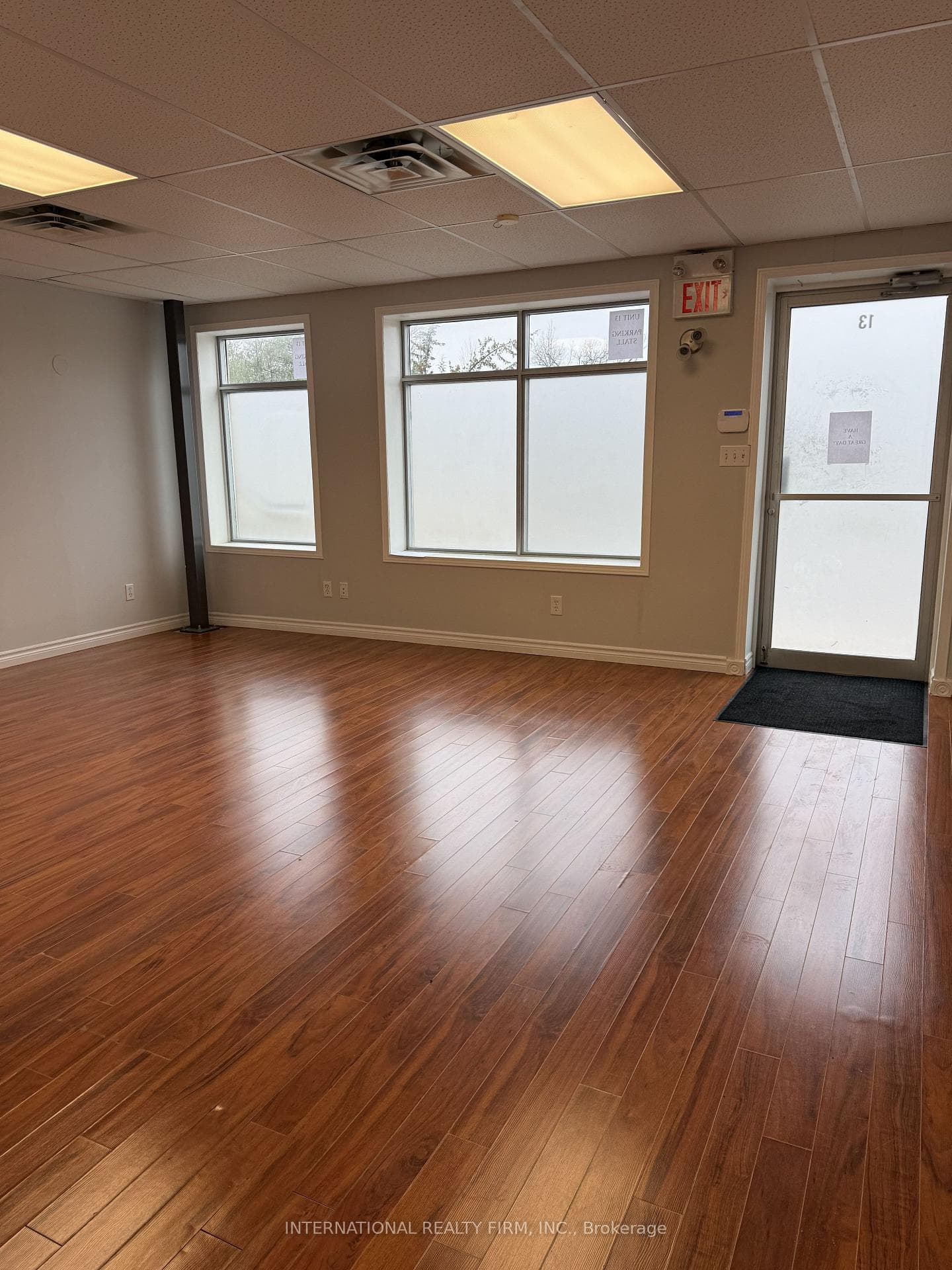 Reception/Retail Space