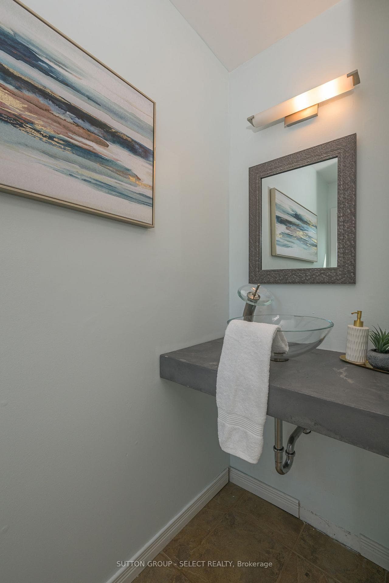 6 Moreau Crescent photo 19