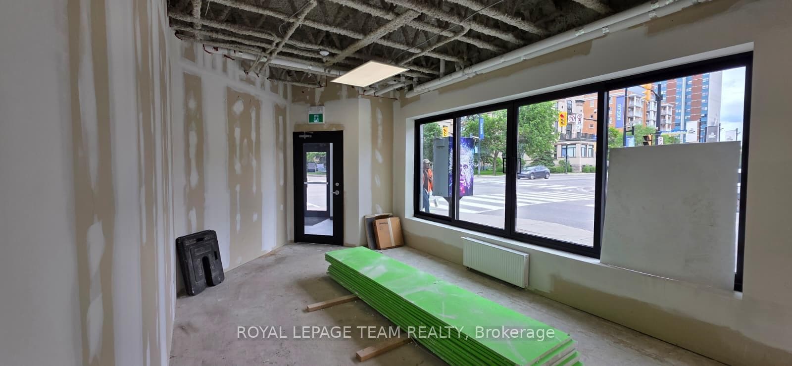 168 Charlotte Street Unit 101 photo 10
