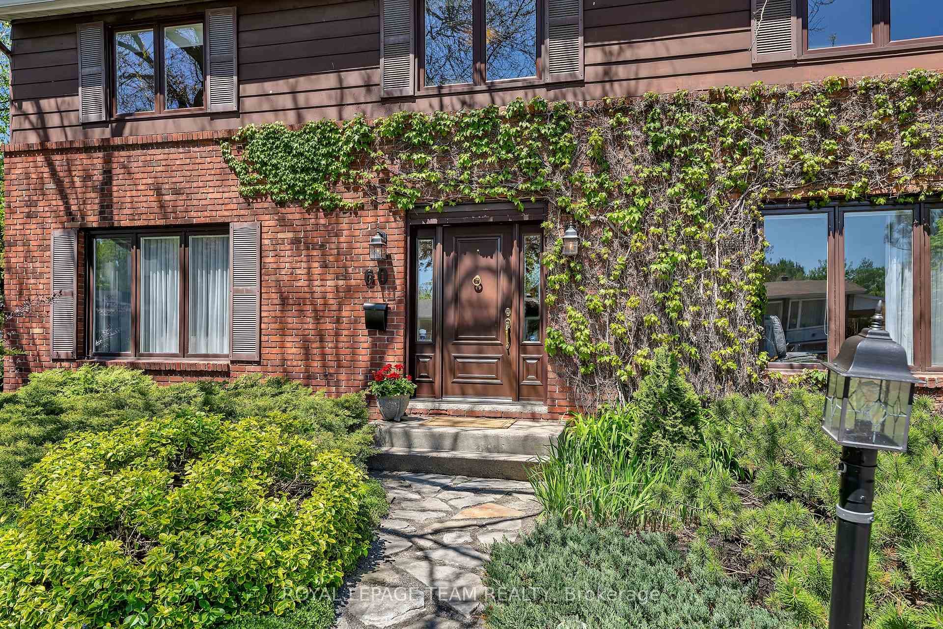 60 Horner Drive photo 3