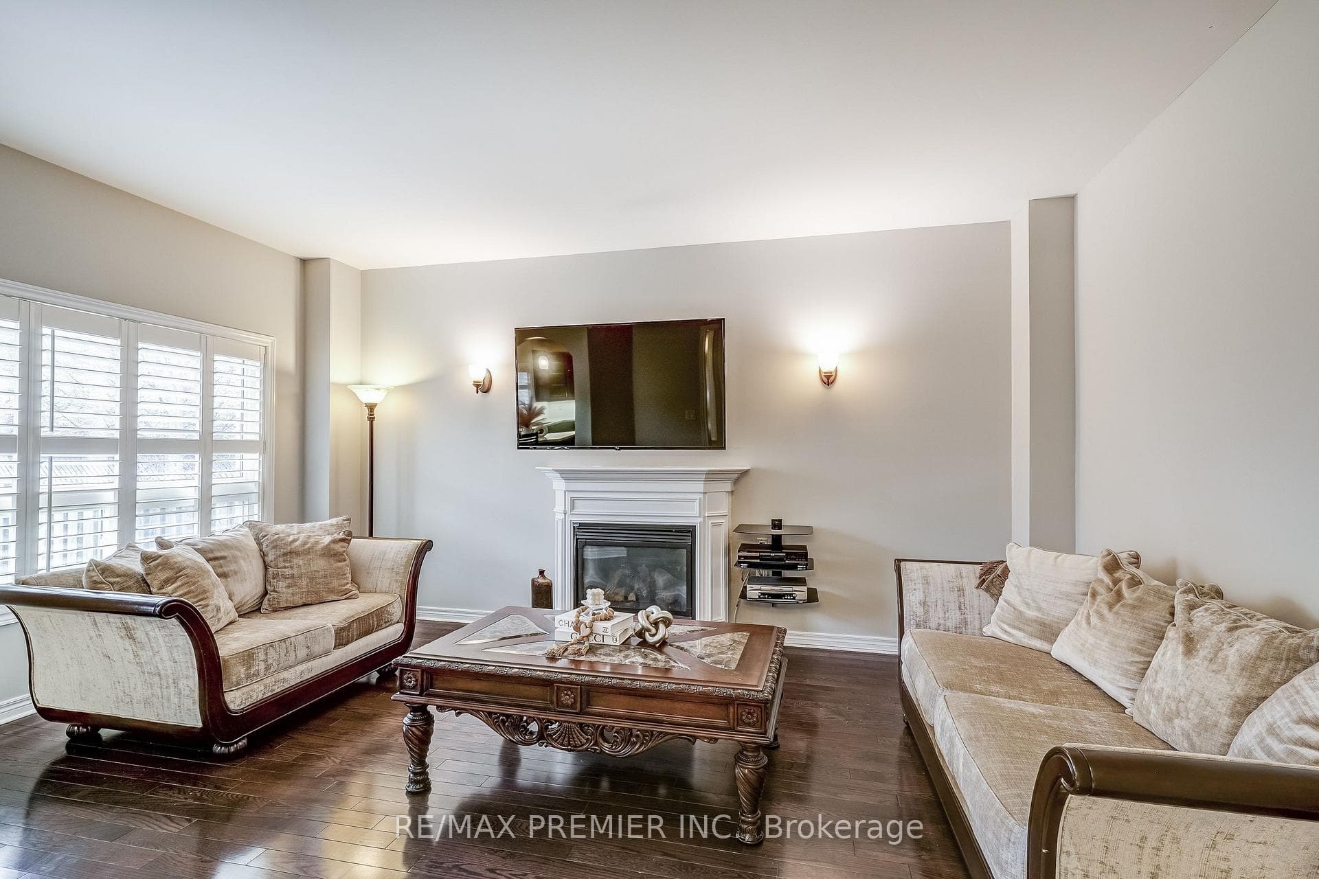 7 Alice Springs Crescent photo 15