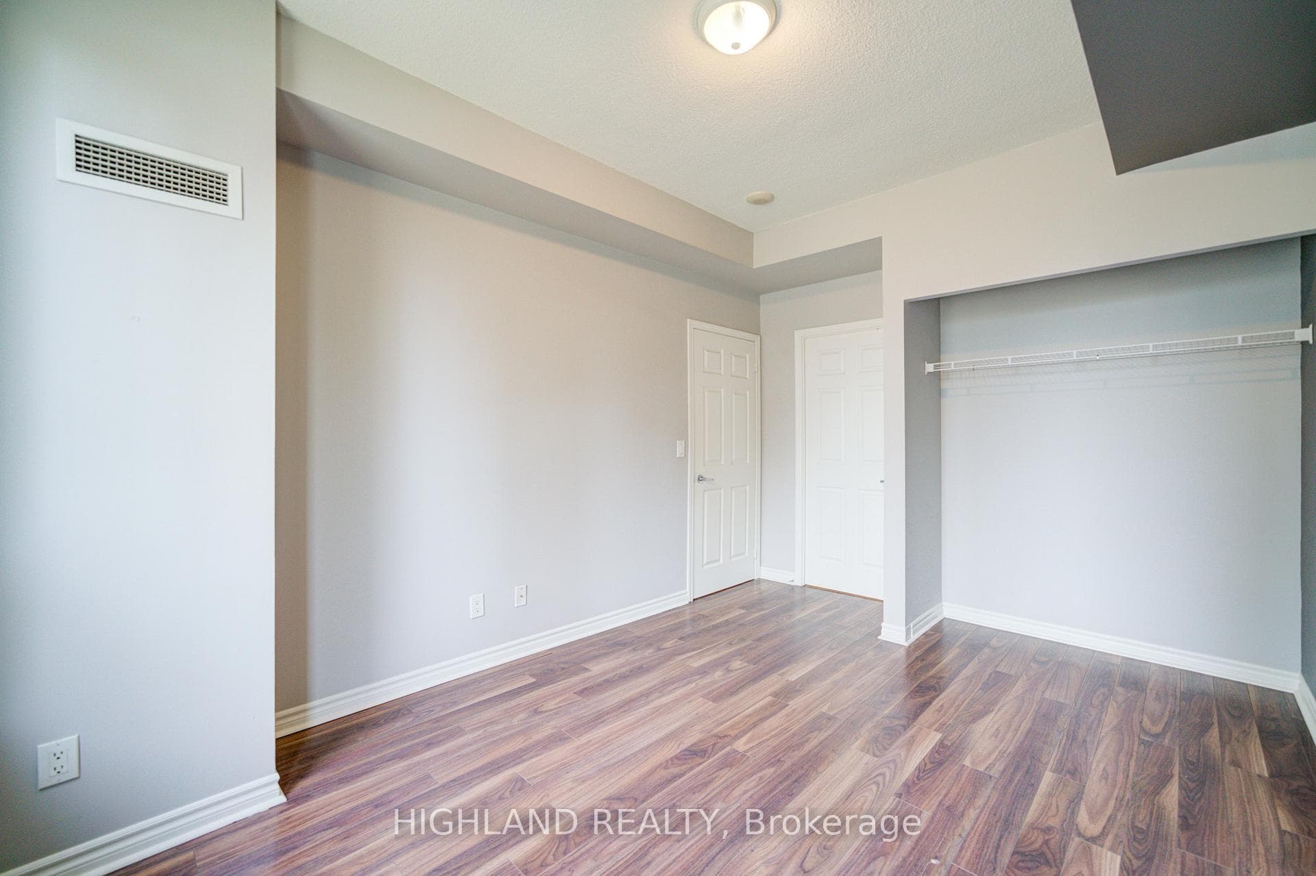 388 Prince Of Wales Drive Unit 614 photo 23