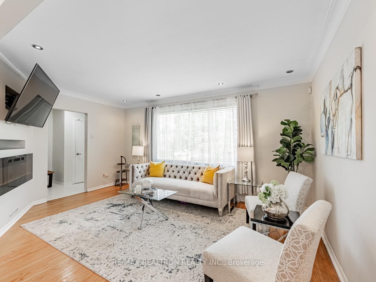 101 Flora Drive photo 6
