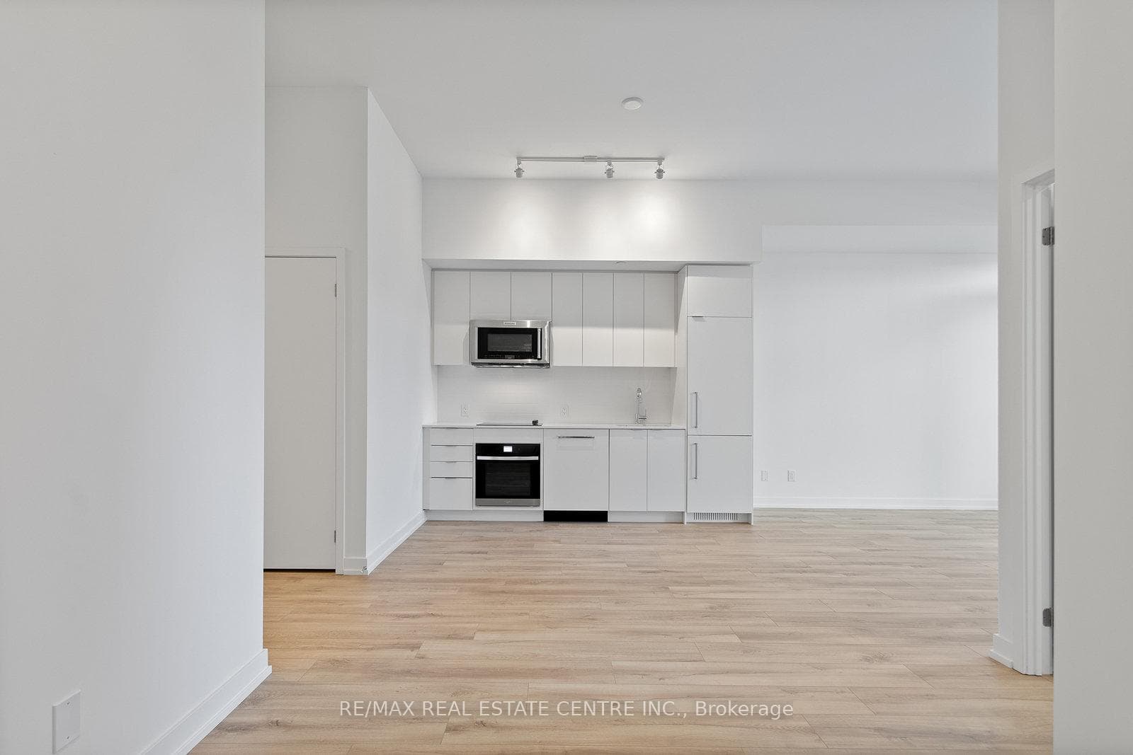 181 Sheppard Ave Avenue Unit 225 photo 8