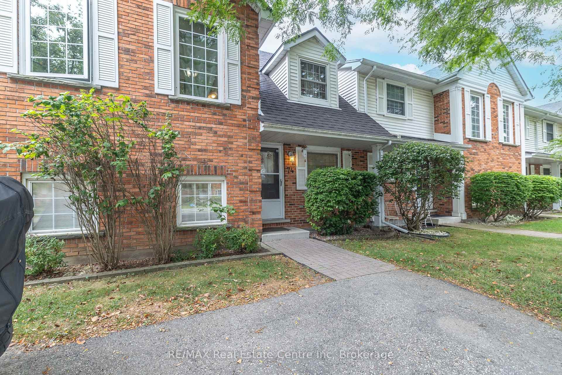 129 Victoria Road Unit 74 photo 2