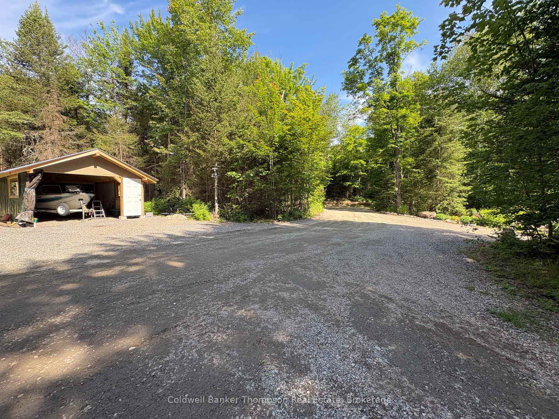 273 Simpson's Hill Road photo 39