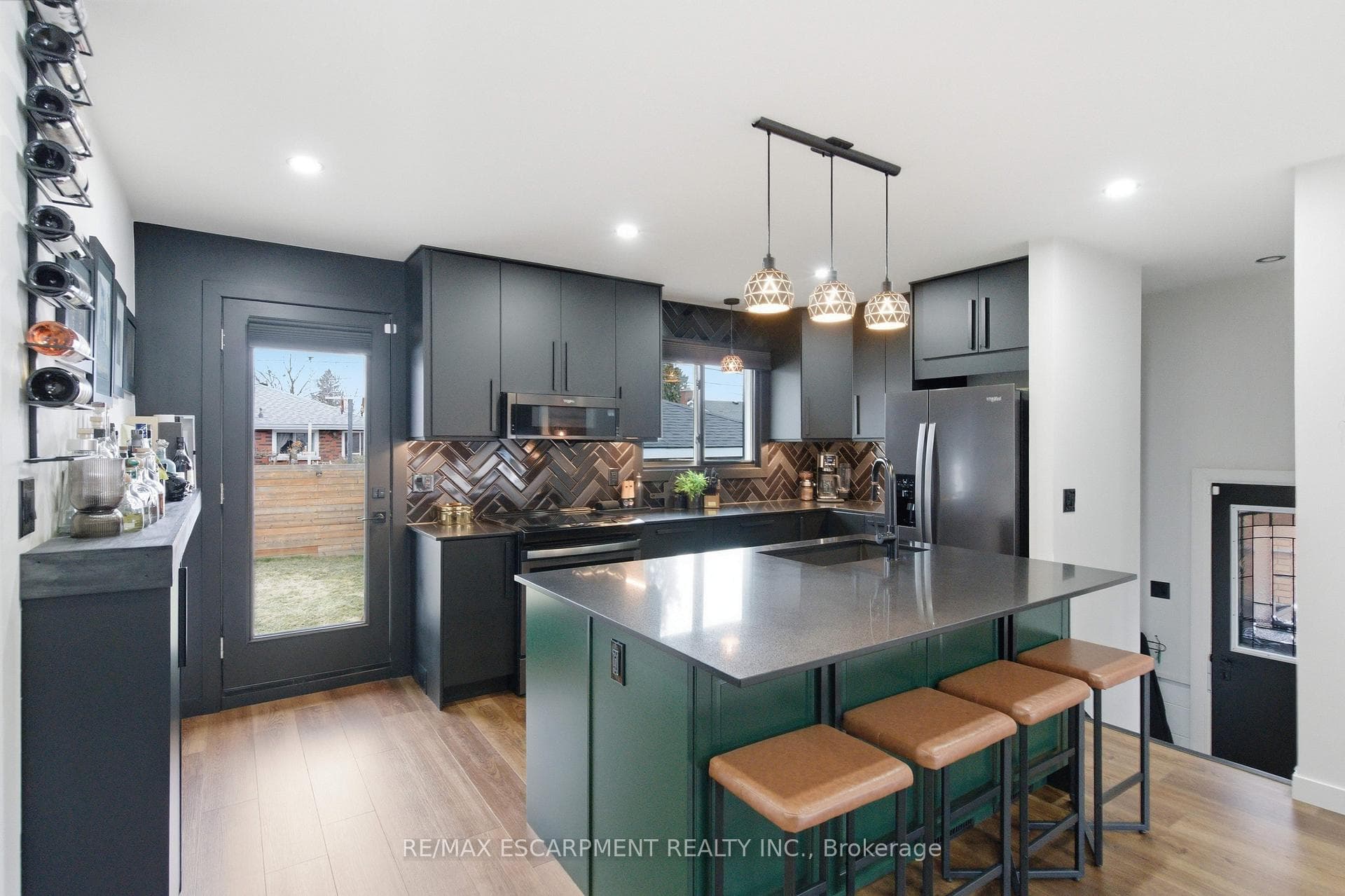 30 CLOKE Court photo 17
