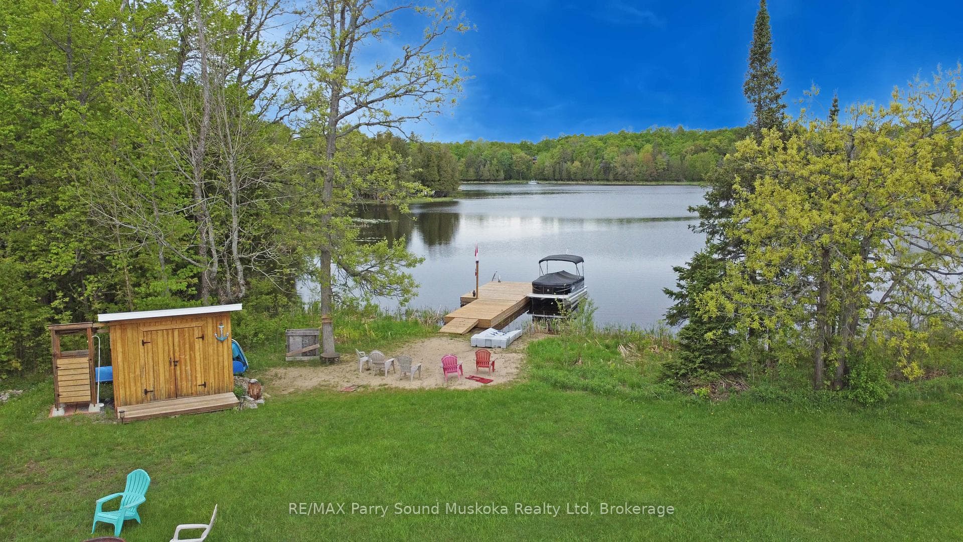 Hours of boating fun on Lake Manitouwabing