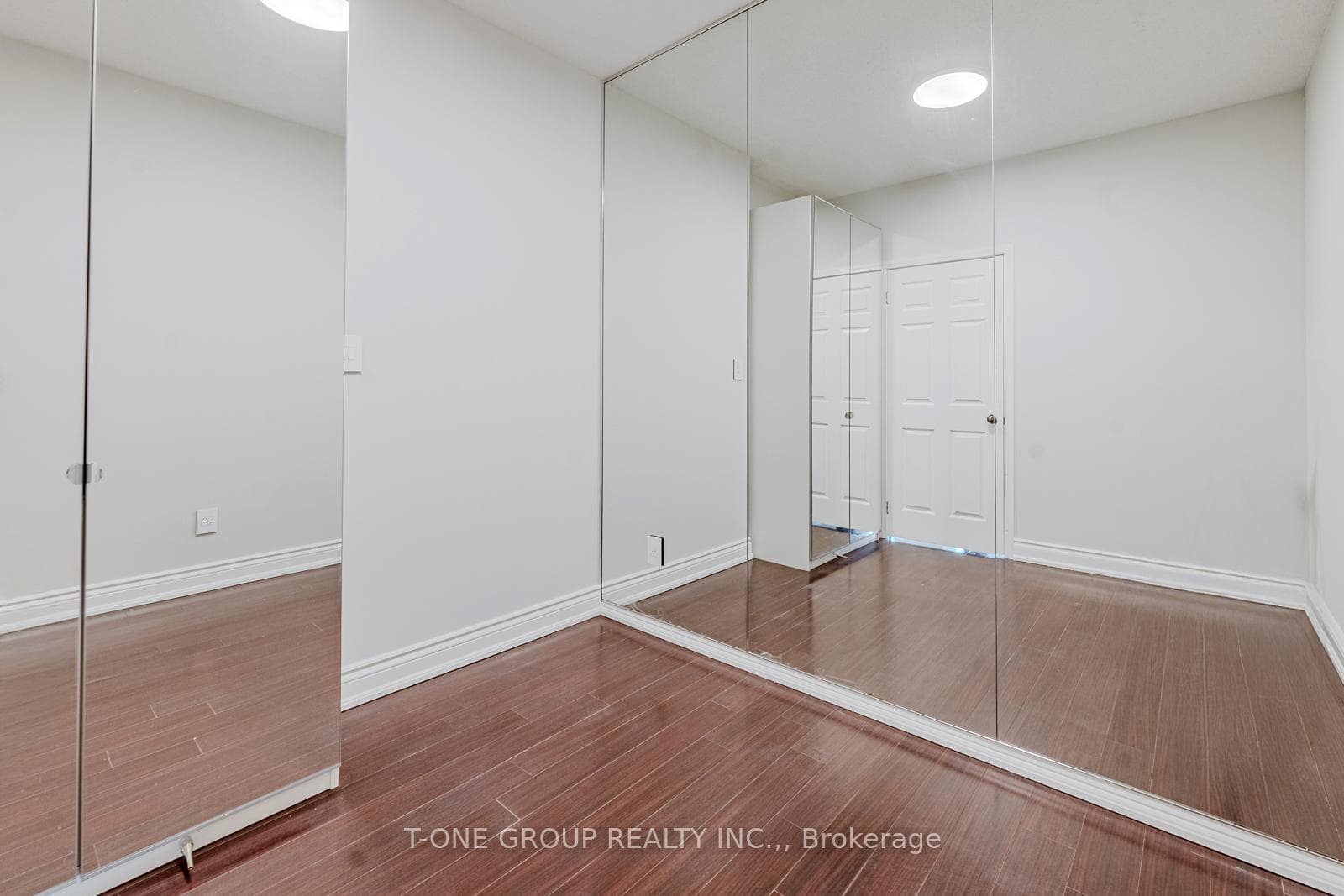 23 Lorraine Drive Unit LPH10 photo 20