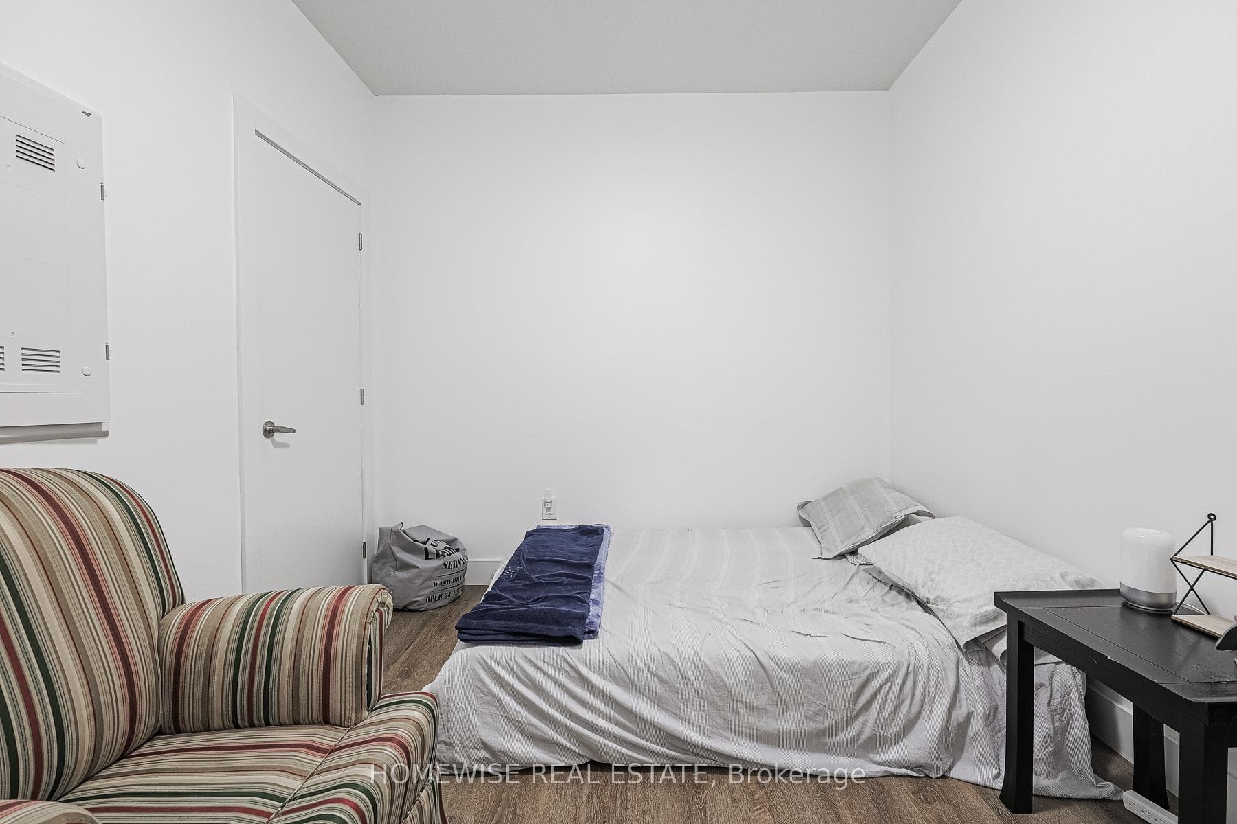 3020 Dundas Street Unit 102 photo 13
