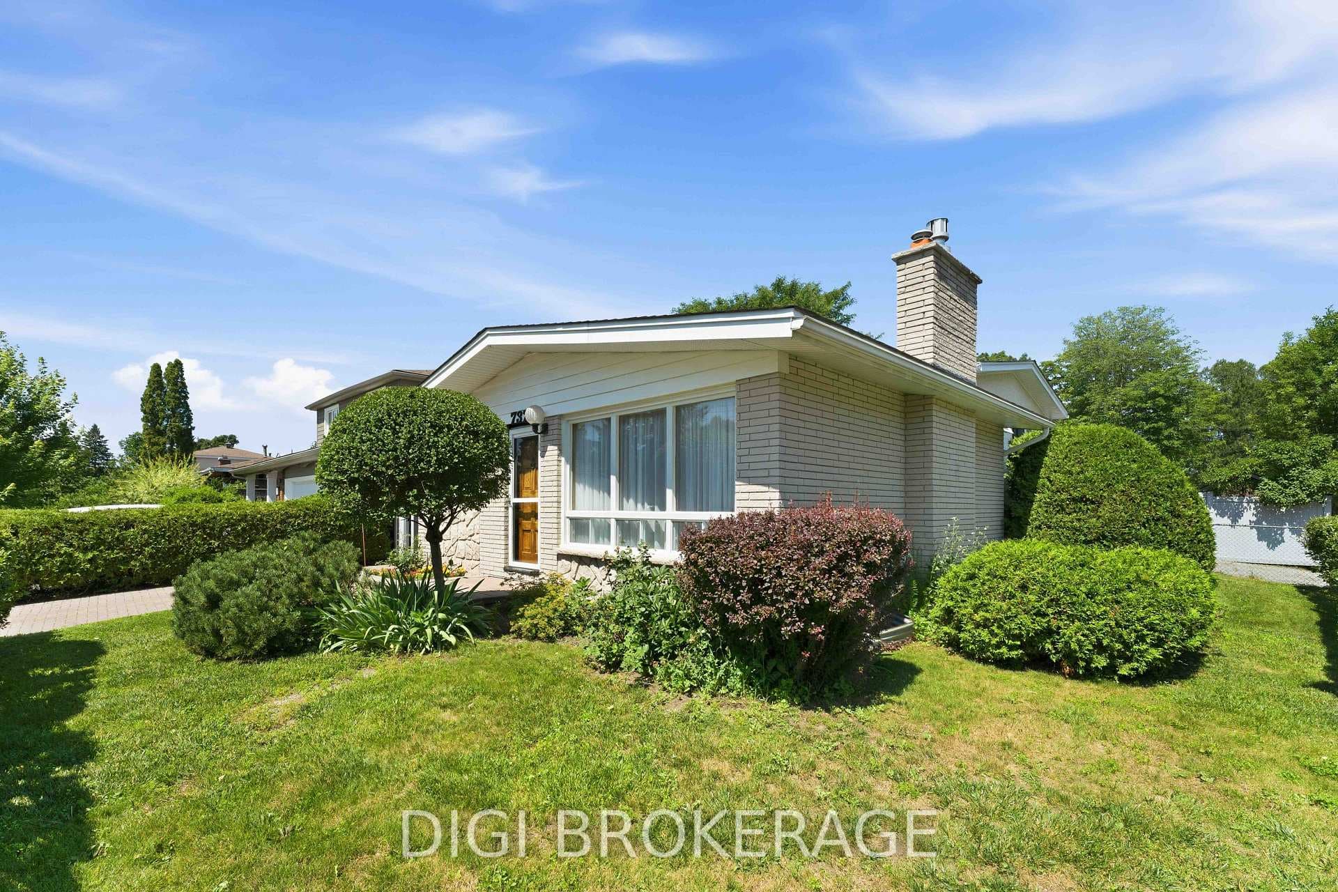 737 Southmore Drive photo 8