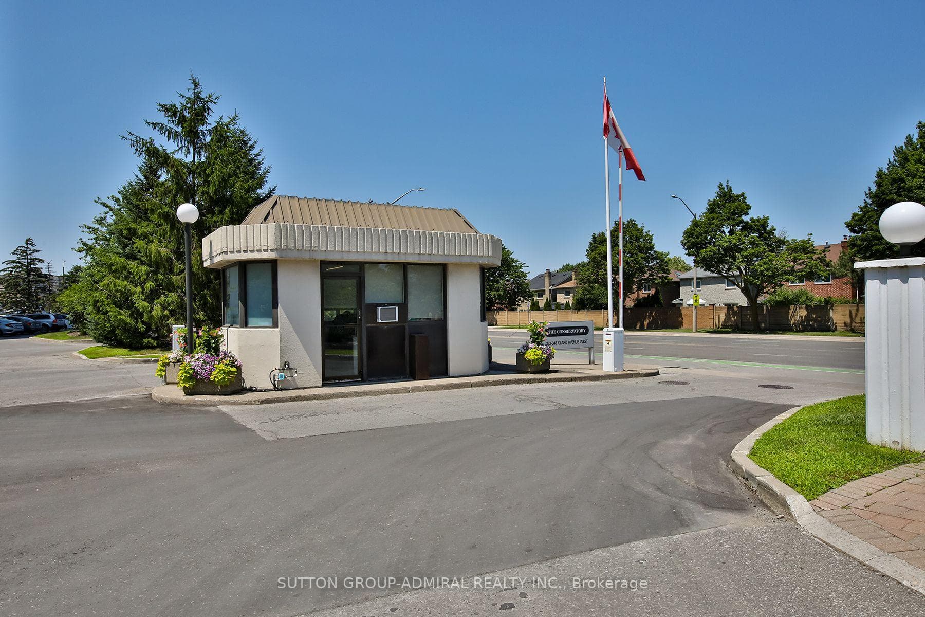 333 Clark Avenue Unit 106 photo 41